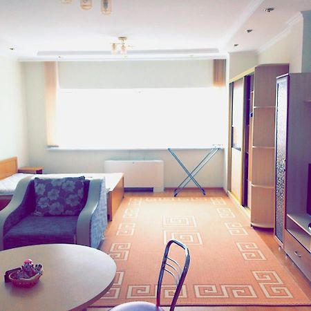 Amasing Apartment On Dostyk 5 Str アスターナ エクステリア 写真